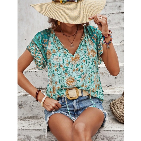 Turquoise Green Floral Printed Boho Short Sleeve Shirt - Picture 4 of 6